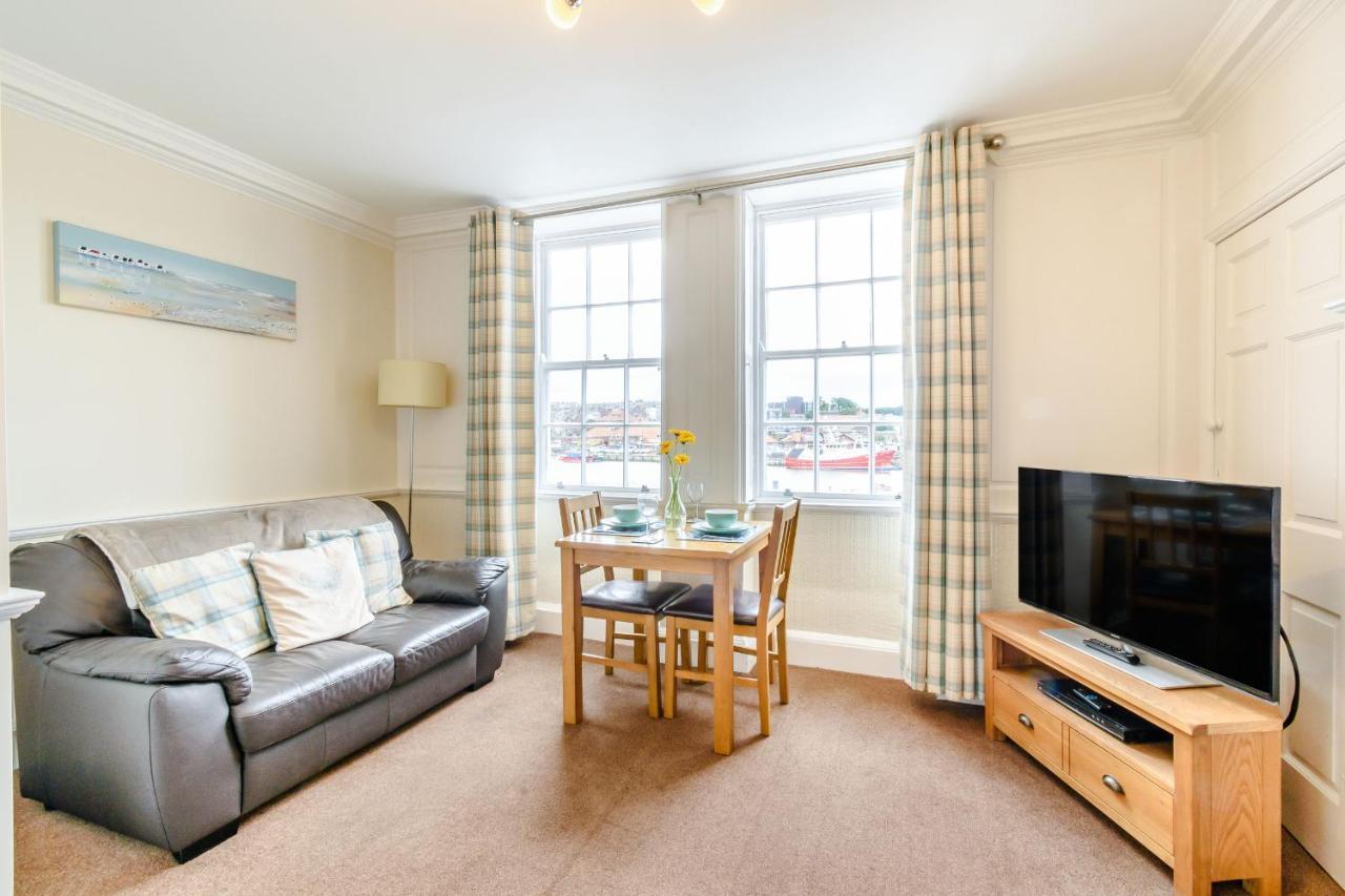 What A View At Quayside Apartment ウィットビー エクステリア 写真