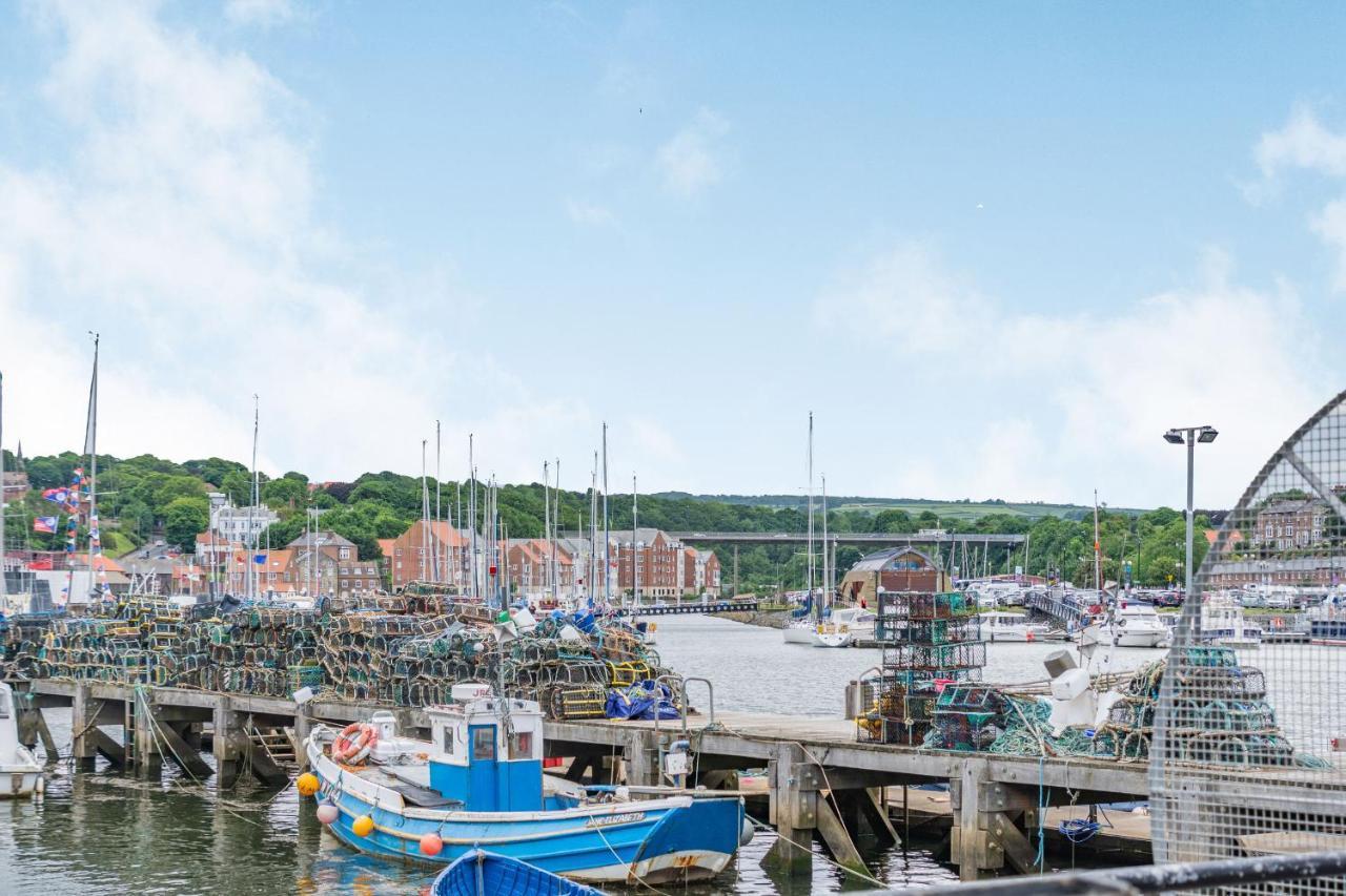 What A View At Quayside Apartment ウィットビー エクステリア 写真